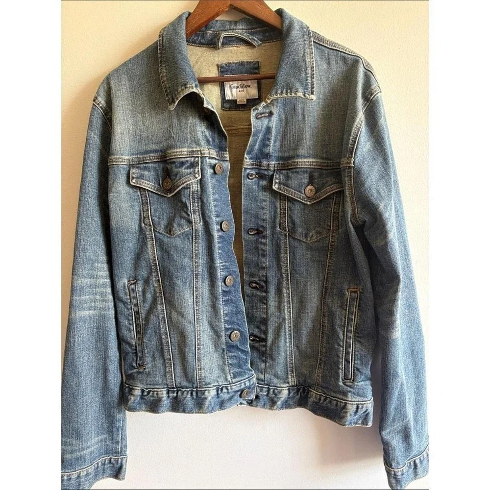 Goodfellow & Co Light Wash Denim Trucker Jacket Medium